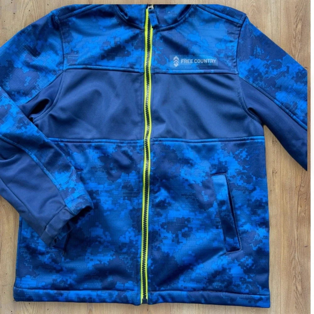 Boys Free Country Waterproof Blue Camo Zippered Hooded Jacket 14/16